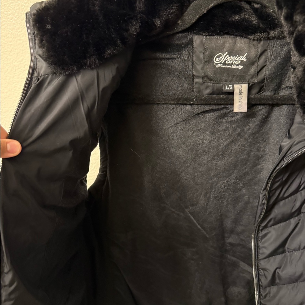Soprano Women's Black Quilted Vest with Faux Fur - Picture 3 of 6